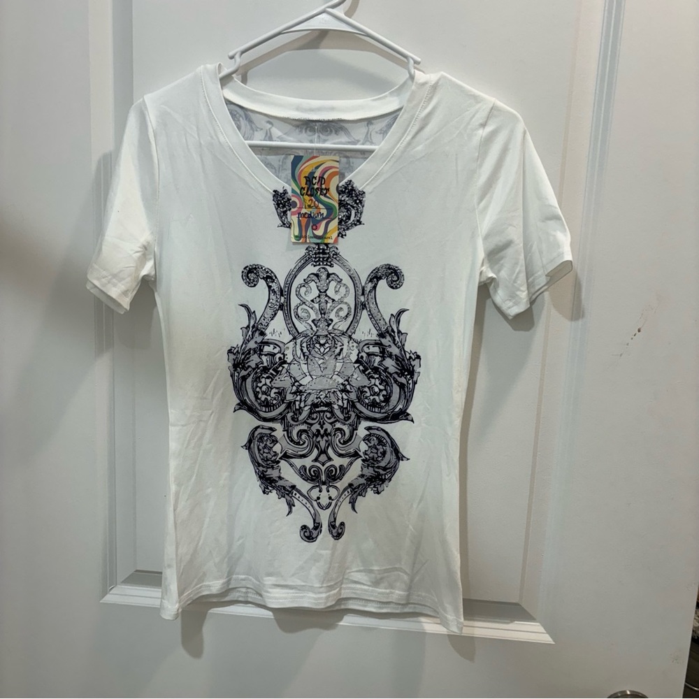 Y2K Styled Tee!